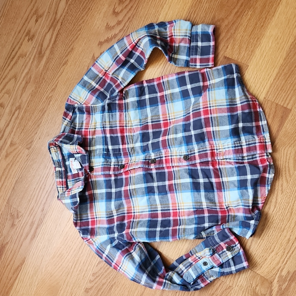 Cat & Jack paled flannel shirt, size small (6/7)